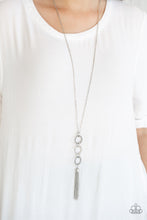 Load image into Gallery viewer, Diva In Diamonds - Silver Necklace