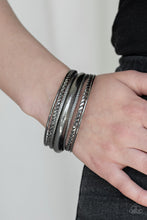 Load image into Gallery viewer, CLIQUE Here - Black Bracelet