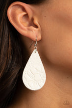 Load image into Gallery viewer, Beach Garden - White Earrings