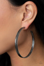 Load image into Gallery viewer, Midtown Marvel - Black Earrings