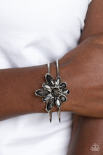 Load image into Gallery viewer, Chic Corsage - Silver Bracelet